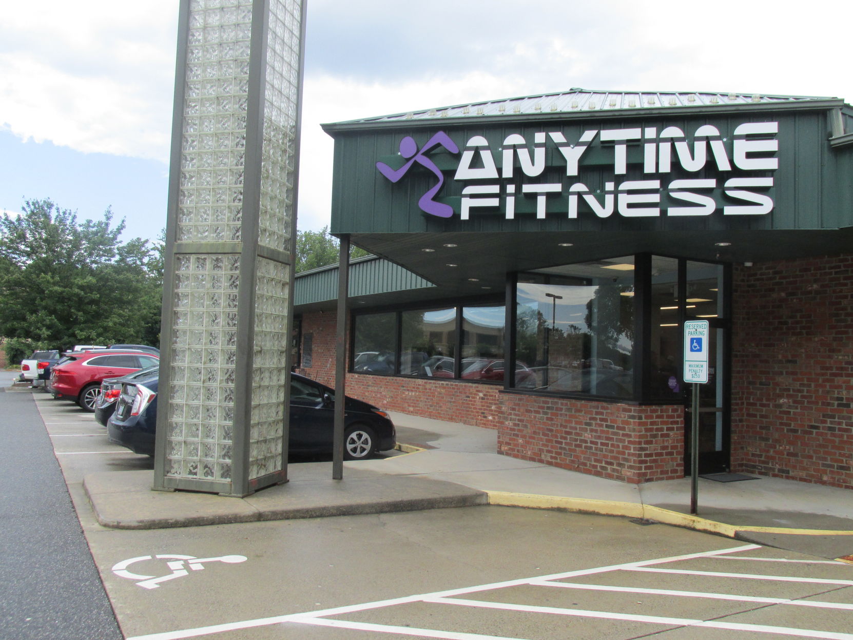 Anytime Fitness (32).JPG